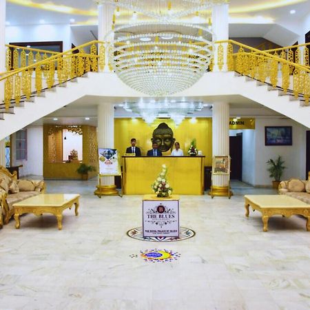 The Royal Palace Dewas Bagian luar foto